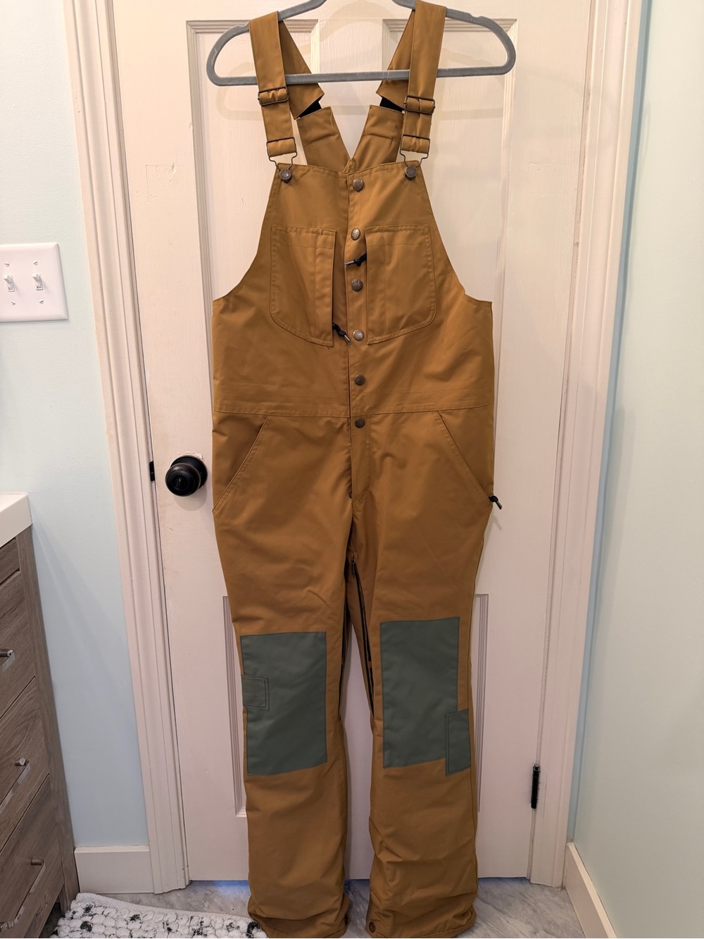 Women's Airblaster Snowpant Bibs with Reinforced Knee Panel